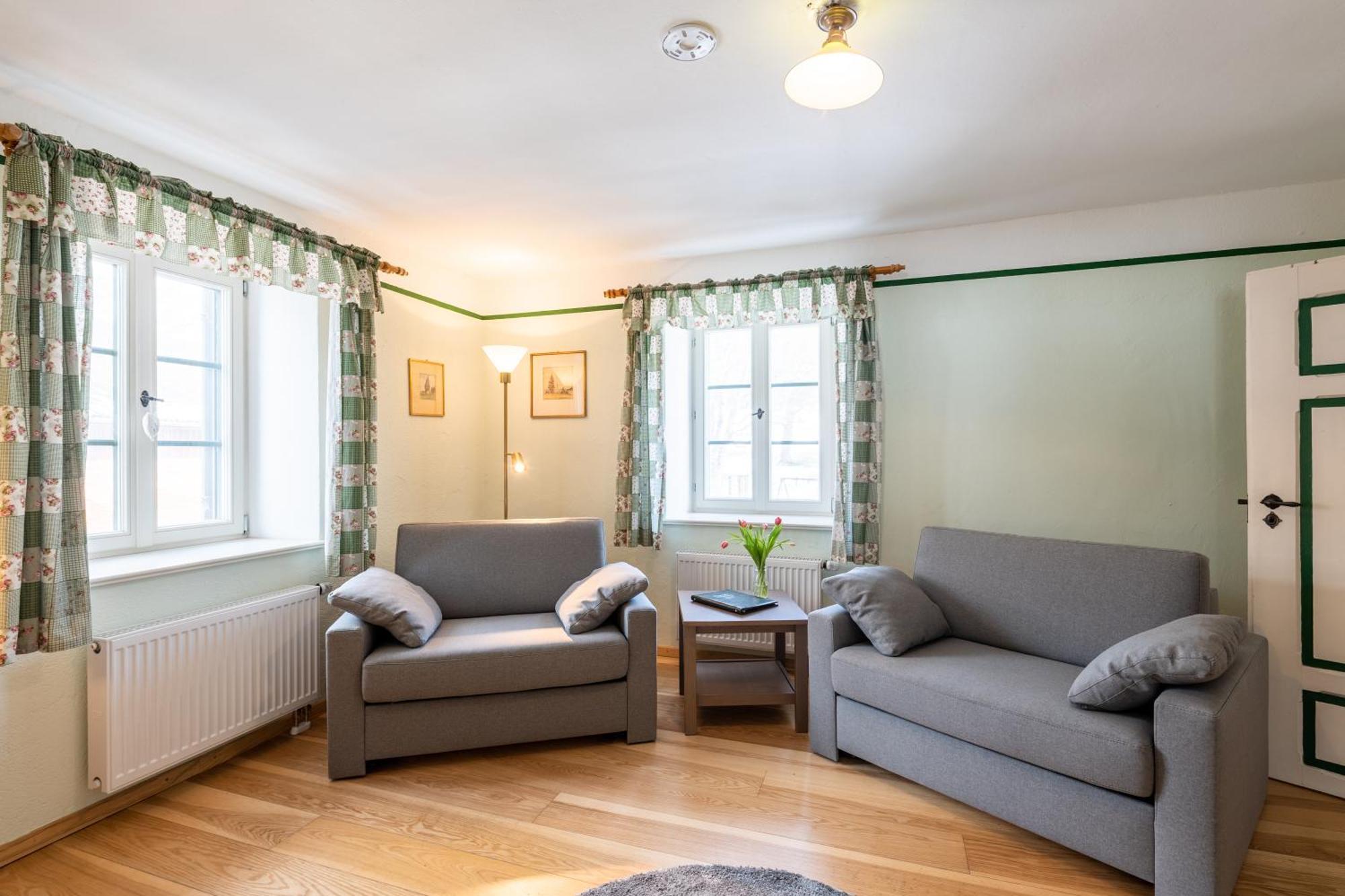 Schlossgaststatte Hohenberg Apartment Seeshaupt Exterior photo